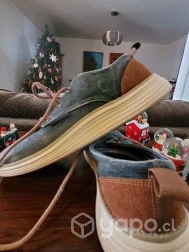 3 pares de zapatillas por 10.000