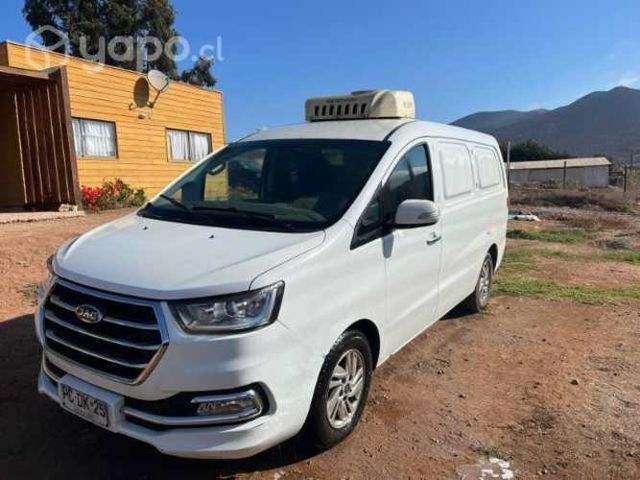 Arriendo furgón con equipo de frío