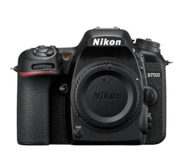 Nikon d 7500 (solo cuerpo)