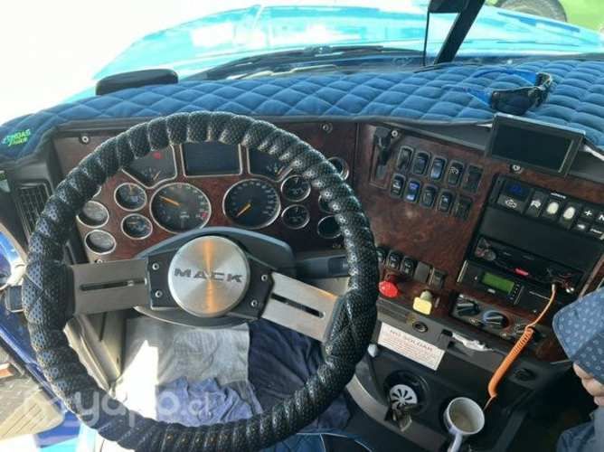 Venta camión MACK 2015