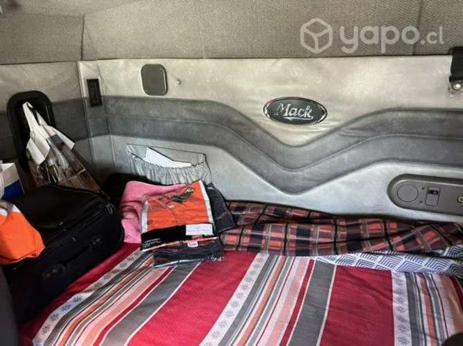 Venta camión MACK 2015