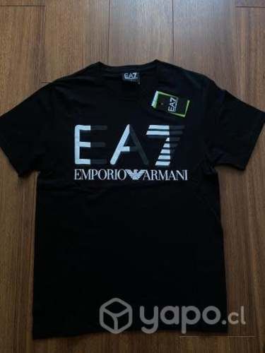 Polera emporio Armani