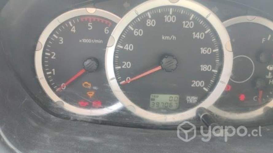 Camioneta Mitsubishi L200 2014