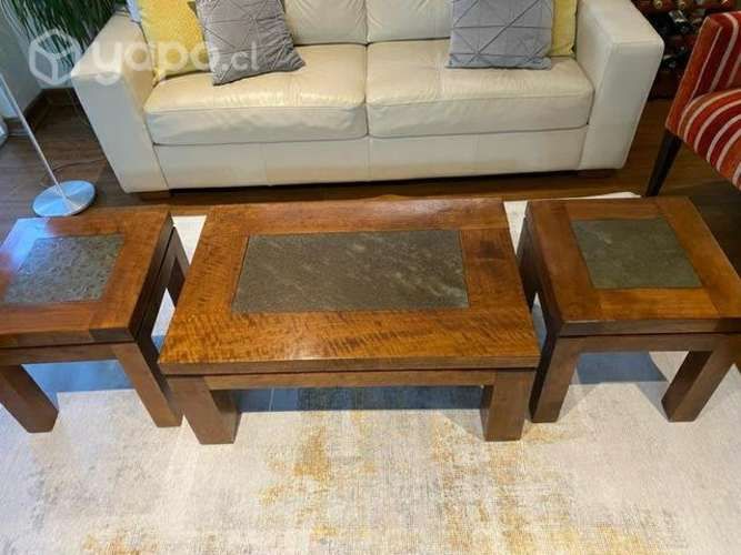 Mesa de centro con dos mesas laterales