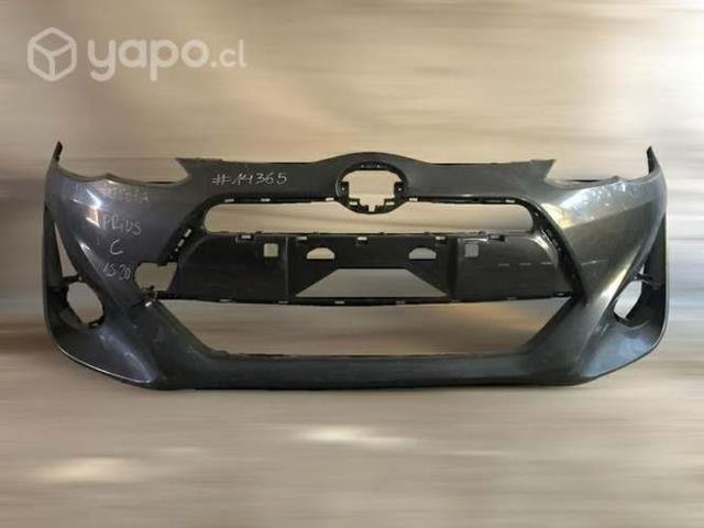 Parachoque delantero Toyota Prius C 2015 2020