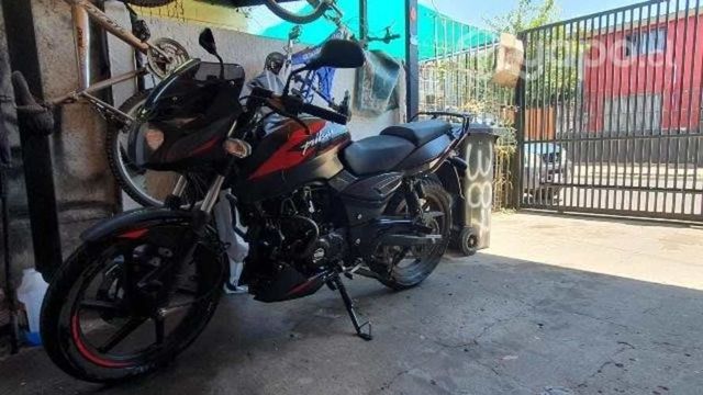 Moto bajaj pulsar td 150