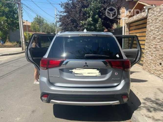 Mitsubishi outlander 2016