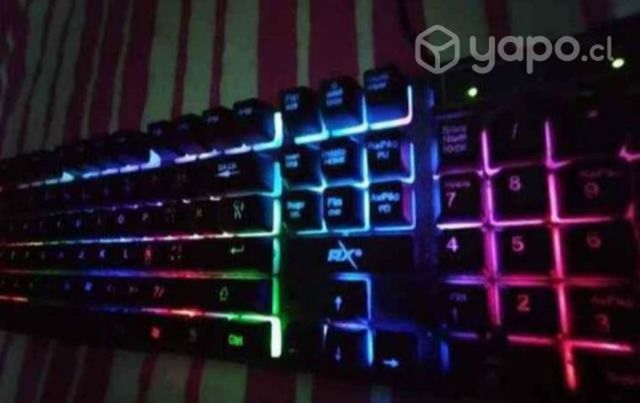 Teclado y mouse LED