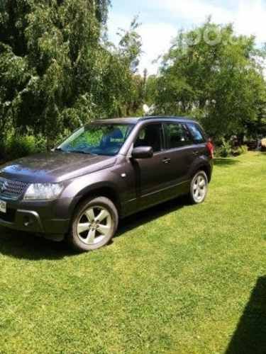 Vendo suzuki grand nomade 2.4 2011