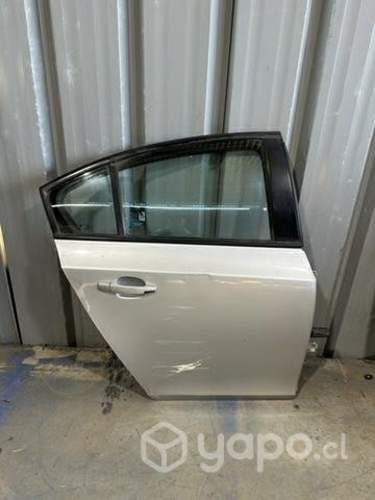 Puerta trasera copiloto Chevrolet Cruze