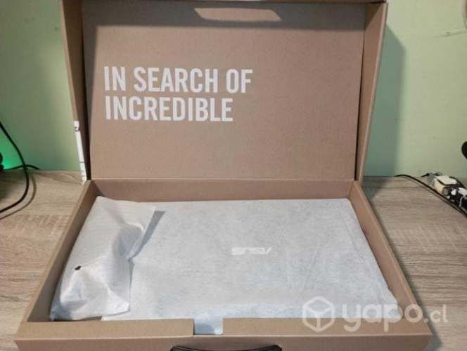 Laptop ASUS E410K Casi nuevo