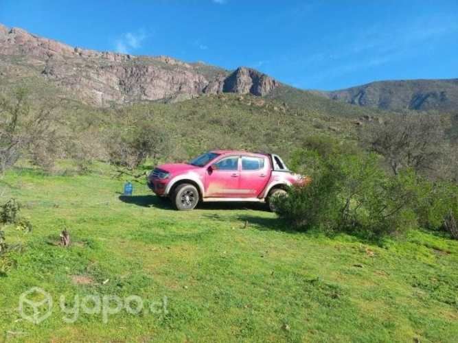 Mitsubishi l200 2014