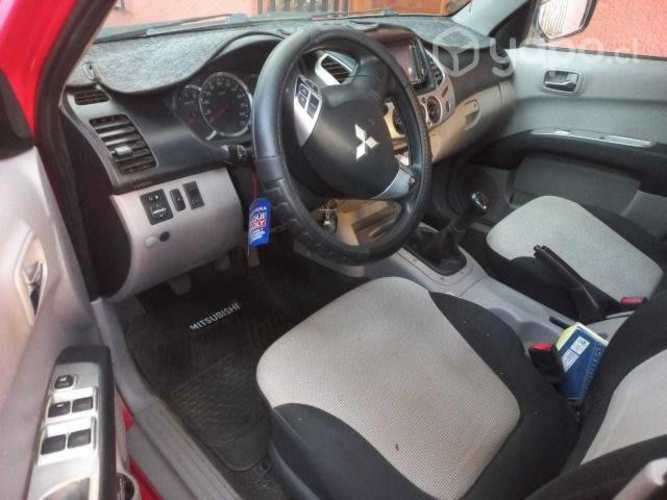 Mitsubishi l200 2014