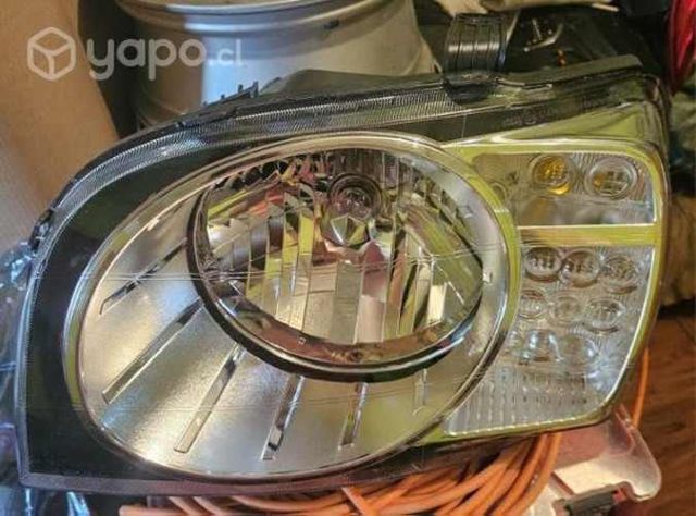 Optico izquierdo Mahindra Pick Up 2013 2017 detall