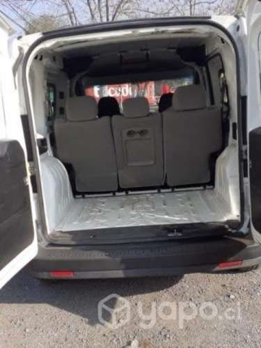 Furgon RAM 1000, año 2018