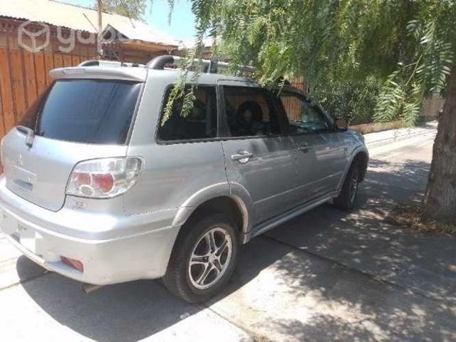 MITSUBISHI outlander 2009