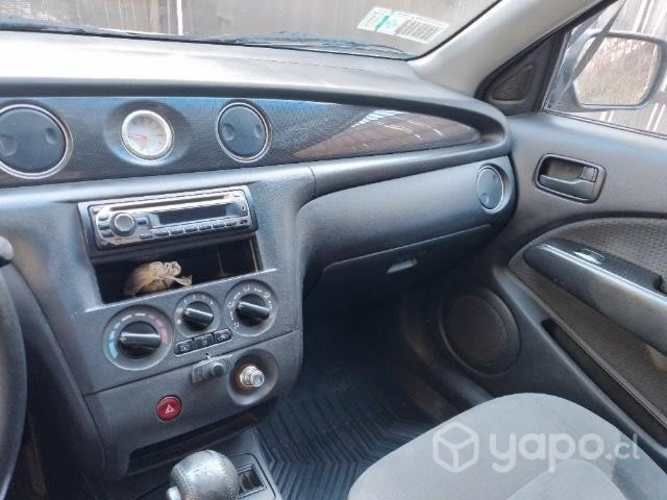 MITSUBISHI outlander 2009