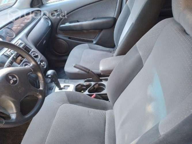 MITSUBISHI outlander 2009