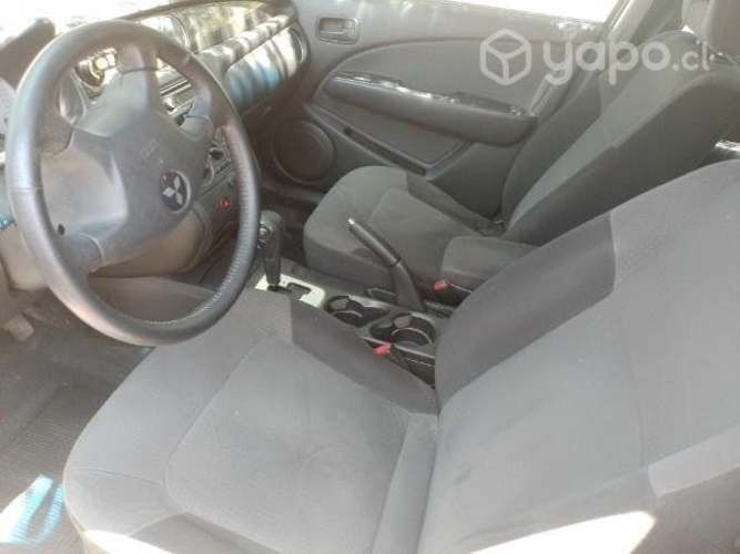 MITSUBISHI outlander 2009