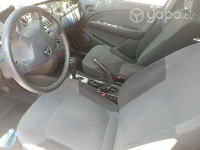 MITSUBISHI outlander 2009