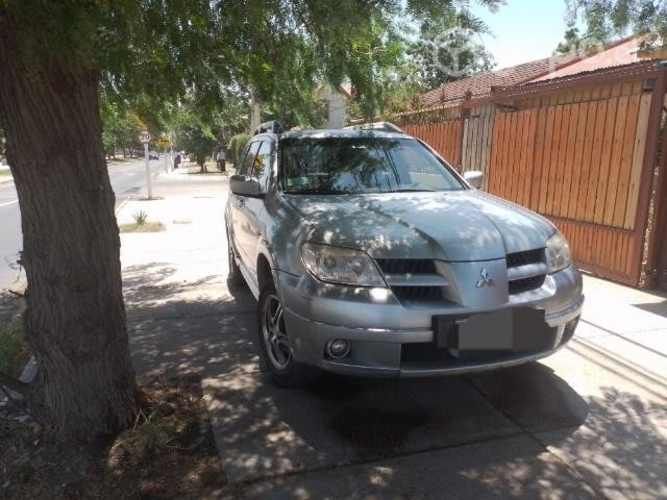 MITSUBISHI outlander 2009