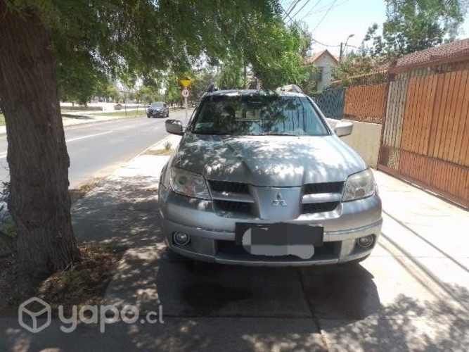 MITSUBISHI outlander 2009