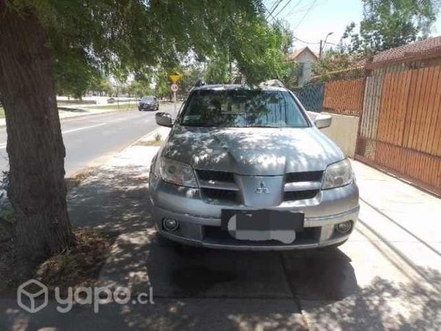 MITSUBISHI outlander 2009