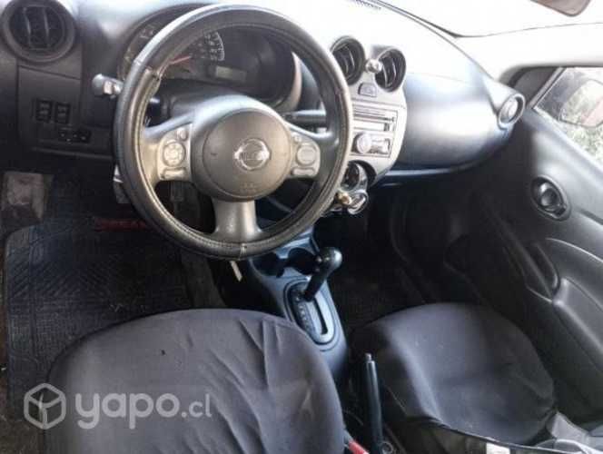 Vendo nissan versa automático sin problemas mecáni