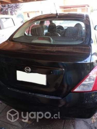 Vendo nissan versa automático sin problemas mecáni