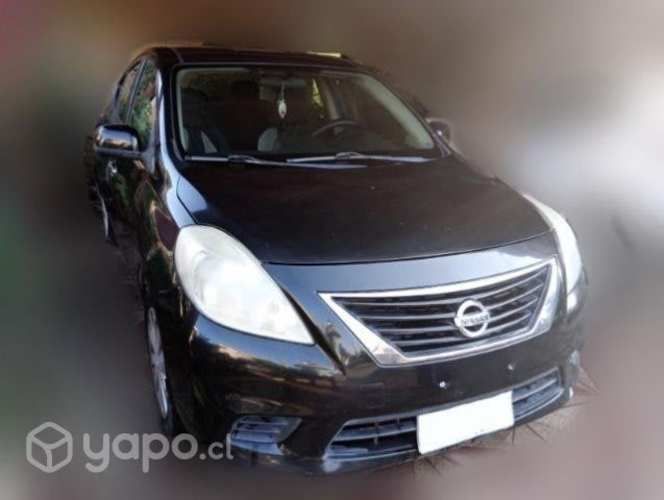 Vendo nissan versa automático sin problemas mecáni