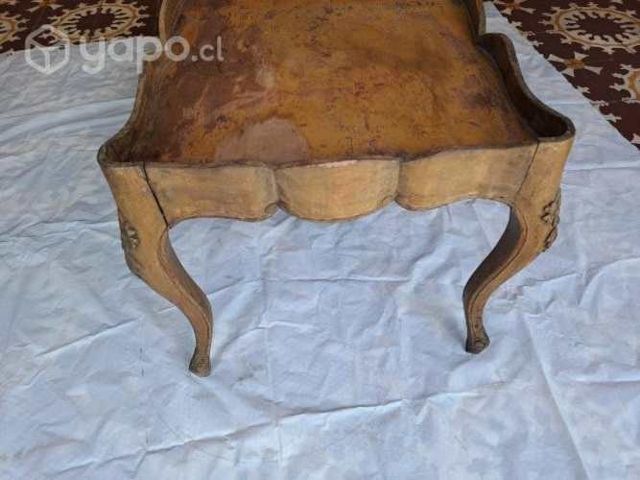 Mesita retro buena madera