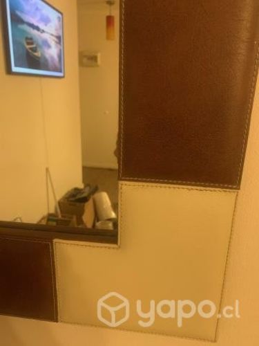 Espejo borde cuerina