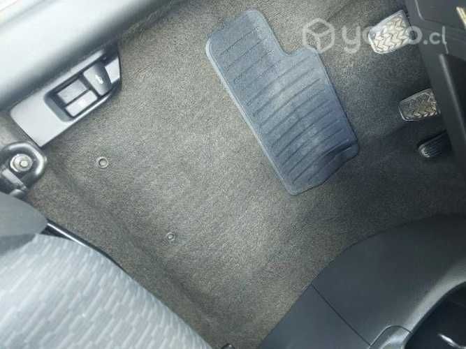 Se vende o permuta toyota yaris