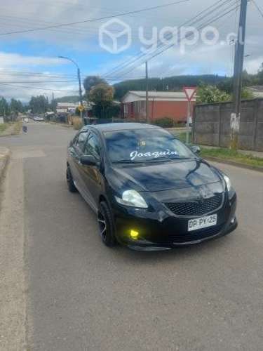 Se vende o permuta toyota yaris