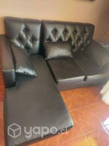 Sofá de cuero sin detalle