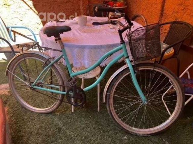 Bicicleta de paseo celeste