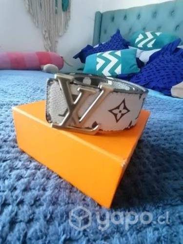 Cinturón moda nuevo