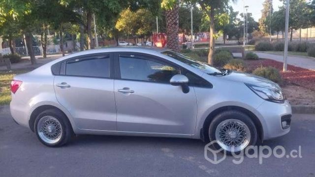 Se vende kia rio 4