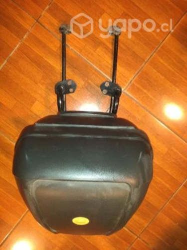 Top case Pulsar Ns200 con parrilla