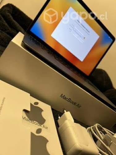 MacBook Air 13 256gb chip M1