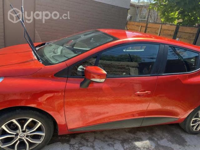 Renault clio 1.2 con AC