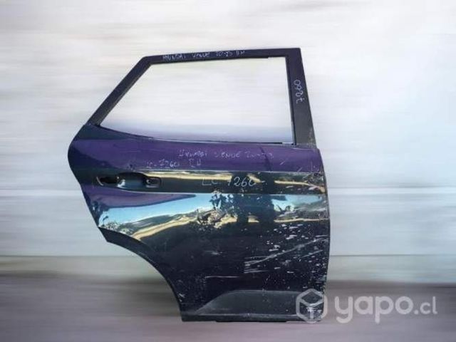 Puerta trasera rh hyundai venue 2020-2023