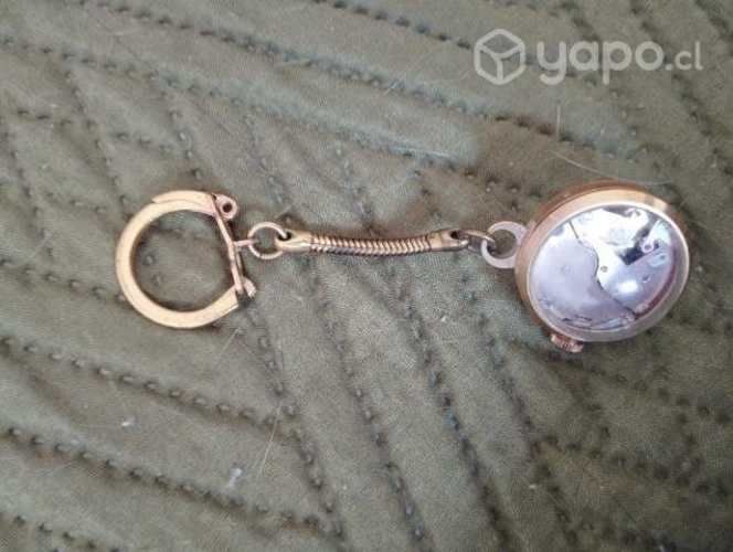 Reloj antiguo a cuerda
