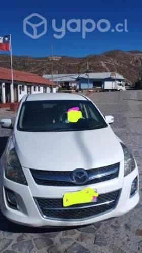 Se vende Mazda MPV