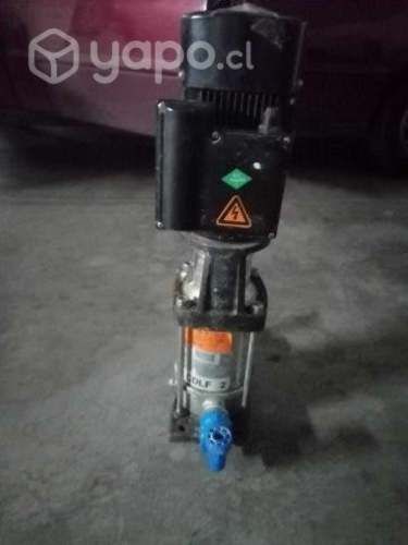 Bomba de Agua Vertical CDLF 2