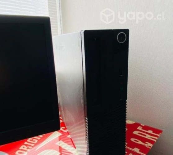 Computador Lenovo 14&#34; más teclado