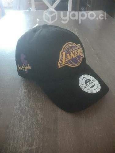 Gorro Lakers
