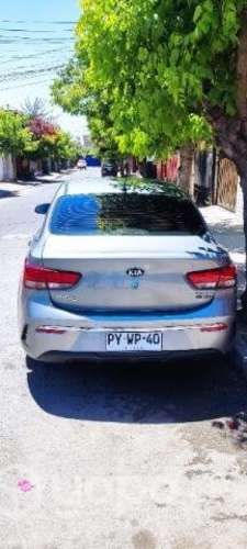 Kia Río 4 2021 versión full