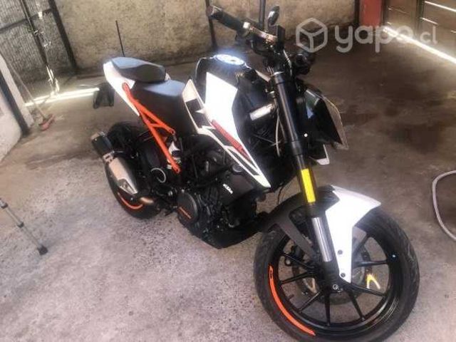 Vendo moto KTM duke año 2018