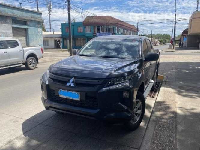 Mitsubishi l200 2022